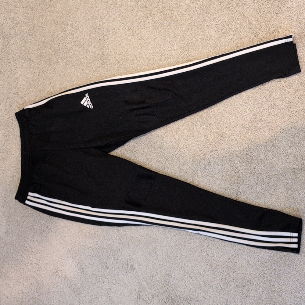 adidas Men's Essentials Warm-Up